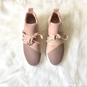 Steve Madden Sneakers New